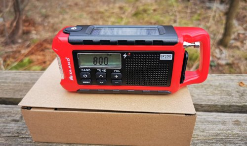 Midland ER200 - radio AM/FM z ładowarką na korbkę