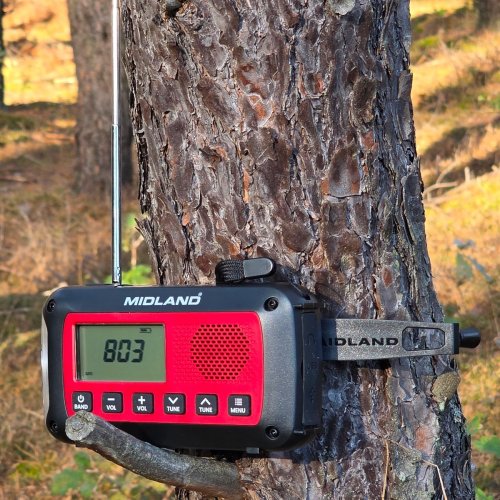 Midland ER100 - radio AM/FM z ładowarką na korbkę